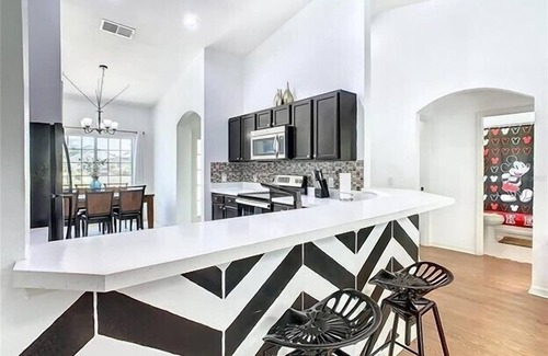 Hillcrest Estates Casa | Hillcrest Hideaway, Peaceful 4 Bed Pool Home with Games and Minutes from Disney
