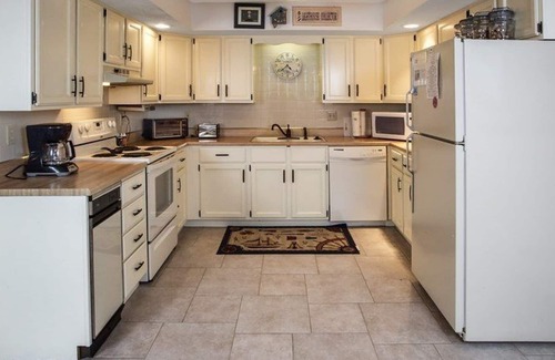 Sunrise Beach Casa | Hillcrest: refugio familiar ideal con excelentes vistas del agua. Brazo Osage 39 MM