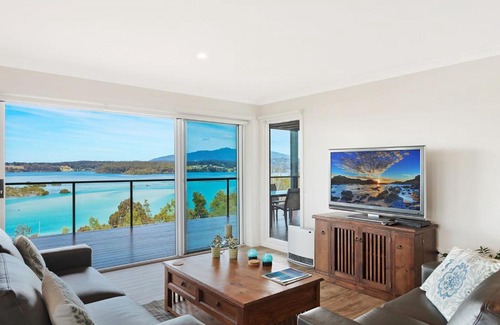 North Narooma Apartamento | Hillcrest Views of Wagonga