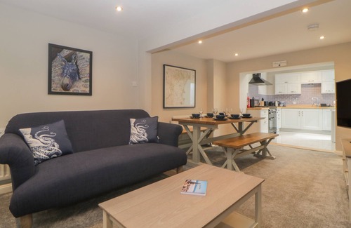 Shaldon Casa | HILLCROFT COTTAGE, family friendly, with open fire in Teignmouth