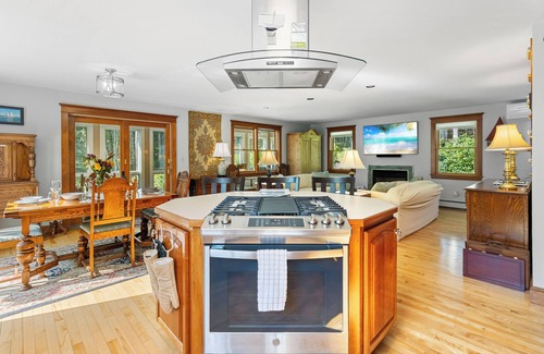 Rockport Casa | Hillhouse, tastefully decorated Maine home, close to downtown