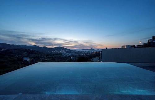 Yalikavak Villa | Hills Deluxe - Relaxed Luxury in Style and Serenity