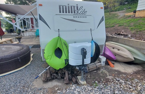 Waverly Casa | Hills of Lake White The perfect camping rental with all the amenities of home.