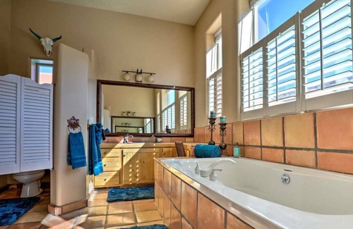 Hurricane Casa | Hills of Zion Pueblo House w/ Private Pool