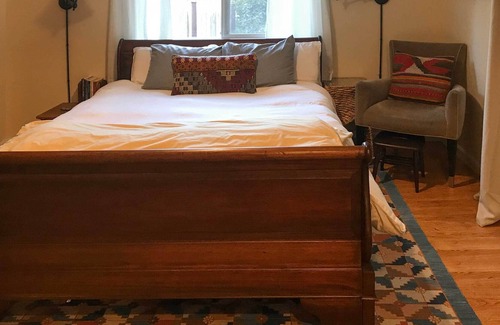 Gold Beach Apartamento | ‘Hillside Abode’ Couples Escape 2 Miles to Coast!