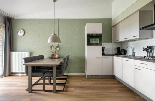 Strucht Casa | Bungalow cuidado con jardín, 4 km. Valkenburg