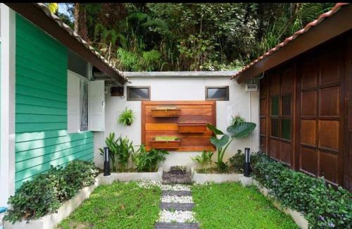 Tanah Rata Chalet De Esquí | Hillside cottage chalet studio