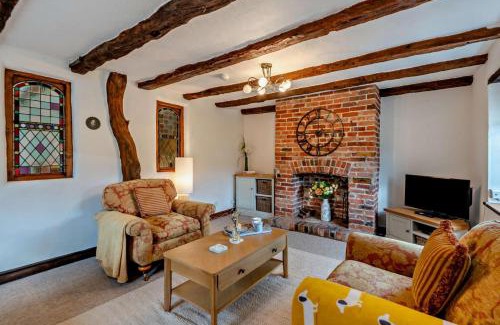Ingoldisthorpe Casa | Hillside Cottage