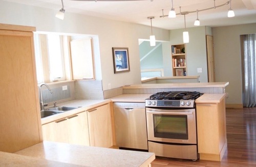 Grand Marais Casa | Hillside Harbor in Grand Marais | Views of Lake Superior