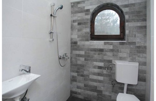 Skopje Region Apartamento | Hillside Haven - Riverview West