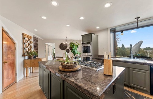 Reno Casa | Hillside Haven with Pool, Wine Bar, and Game Room