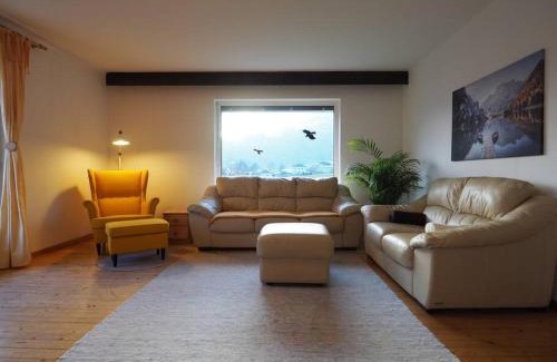Bodensdorf Apartamento | Hillside Hideaway