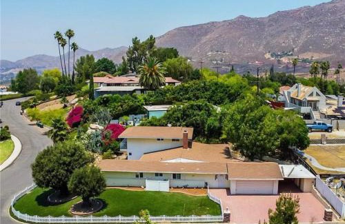 Estates at Canyon Crest Casa | Hillside-This is a House with 5 master suite