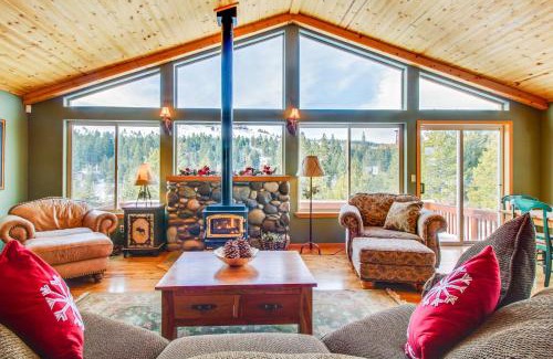 Truckee Casa | Hillside View Home