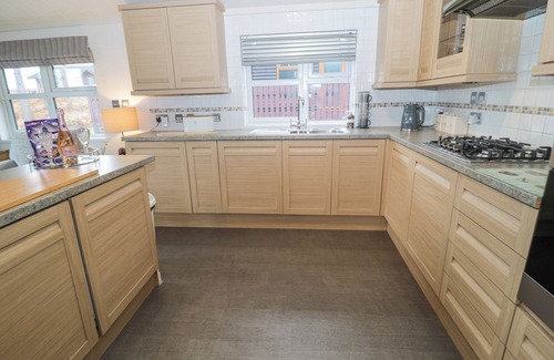 Swarland Cabaña | HILLSIDE VIEW, pet friendly, character holiday cottage in Alnwick