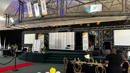Mkhuhlu Apartamento | Hilltop Assembly Conference Center