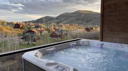 Steamboat Springs Casa | Hilltop Chateau