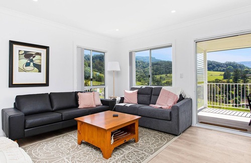 Broughton Village Cabina | Hilltop Cottage Cabin 2
