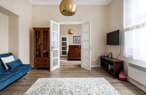 Castle Hill Apartamento | Hilltop Garden Apartman