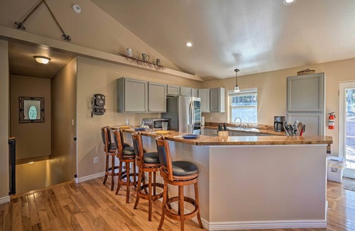 Florissant Casa | Hilltop Haven in Florissant: Deck + Mountain View!