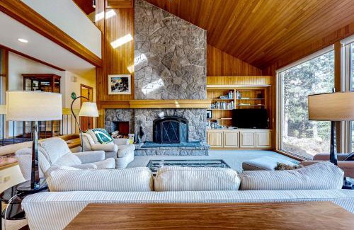 Black Butte Ranch Casa | Hilltop Haven