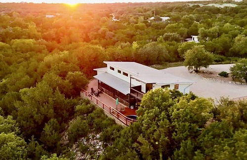 Dripping Springs Apartamento | Modern Farmhouse with Spectacular Views!