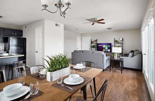 Five Points South Condominio | Hilltop Hideaway B - Parking/2 Baths/4 Queen Beds