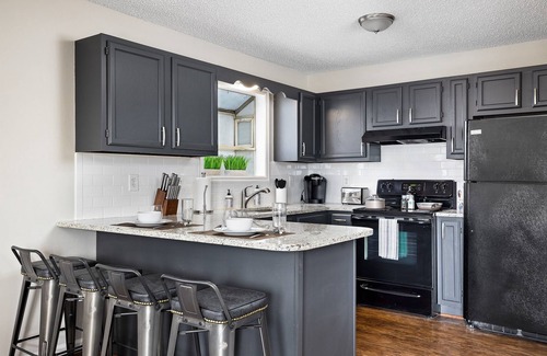 Five Points South Condominio | Hilltop Hideaway B - Parking/2 Baths/4 Queen Beds