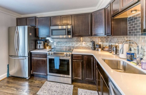 Southeast Casa | Hilltop Hideaway in DC