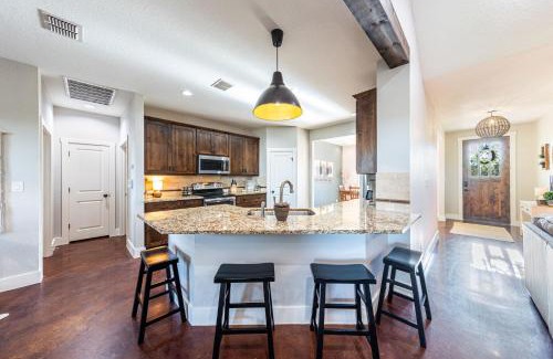 New Braunfels Casa | Hilltop Hideaway-Rest, Relax, Reconnect!