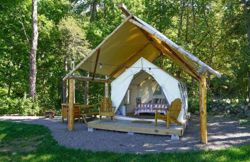 Vernon Otro | Hilltop Hideaway at Moon Valley Campground