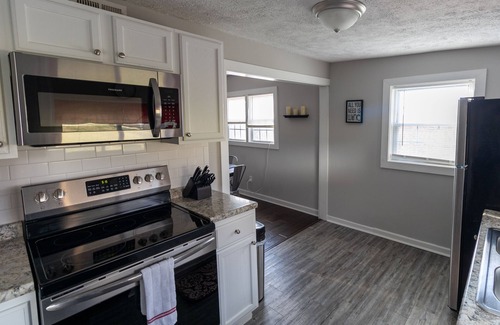 Maryville Casa | Hilltop Hideout — A Peaceful Retreat in the Foothills of the Smoky Mountains