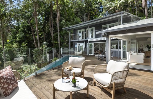 Avalon Beach Casa | HILLTOP HOUSE by Palm Beach Holiday Rentals