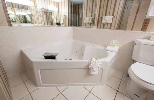 North Stonington Hotel | Hilltop Inn and Suites, near Foxwoods Casino