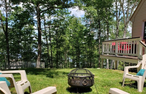 Meredith Casa | Hilltop Lakeview Retreat! - Lakeview home close to downtown, Fall & Winter outdoor activities...