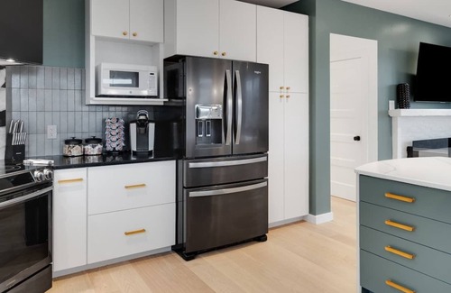 Newfield Casa | Hilltop- Luxury Home with views and a dog run
