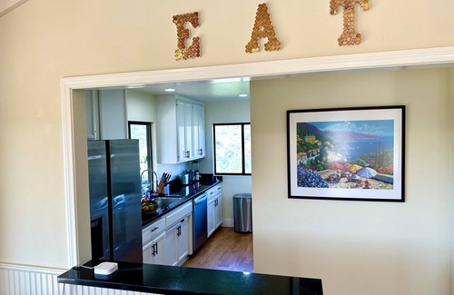 Fallbrook Casa | Hilltop Penthouse Cottage with Sweeping Views