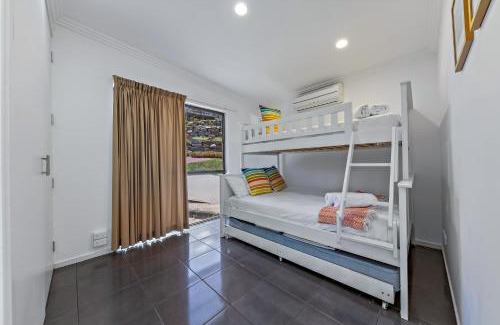 Cannonvale Casa | Hilltop Views - Cannonvale
