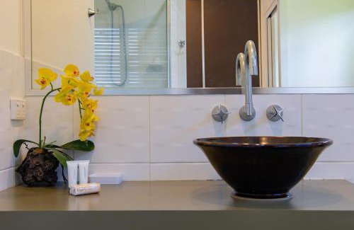 Cannonvale Casa | Hilltop Views - Cannonvale