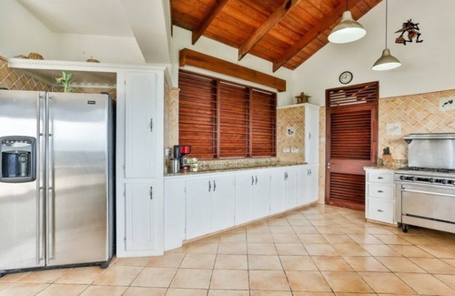 Cap Estate Villa | Hilltop Villa With Great Views Out To Sea - Villa Cadasse 3 Bedroom Villa by RedAwning