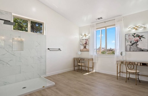 Paso Robles Villa | Hilltop Villa with pool, hot tub near downtown