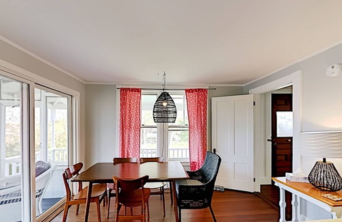 Phippsburg Casa | Hilltop Waterfront Haven | Fireplace & Epic Coastal Views | Minutes to Beach
