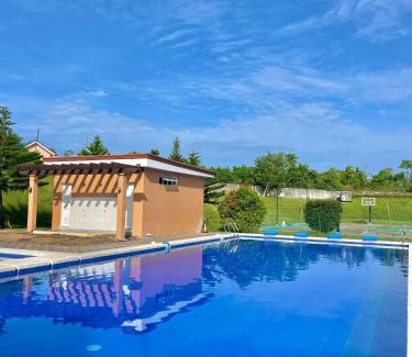 Tagbilaran Apartamento | Hillview Apt w/Pool Access - Free Wifi