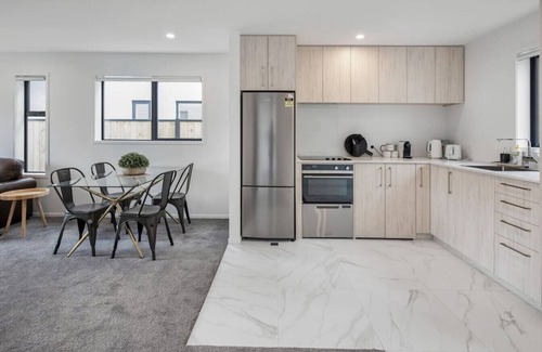 Trentham Casa | Hillview Hideaway: 2-BR Serenity