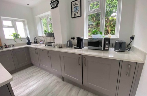 London Borough of Bromley Apartamento | Hillview Modern 3 Bed Bromley, Chislehurst House