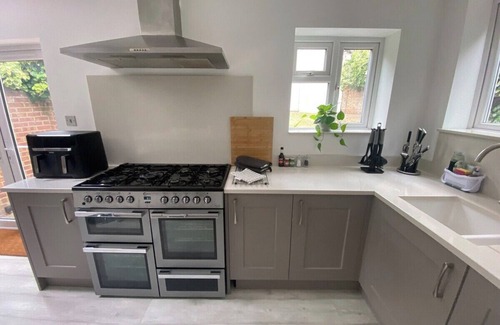 London Borough of Bromley Apartamento | Hillview Modern 3 Bed Bromley, Chislehurst House