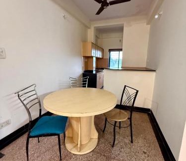 Sanwer Cabina | Hillview Residency