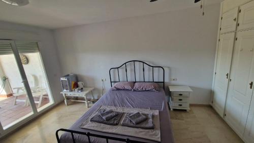 Castillo de Sabinillas Apartamento | HillView Rooms in Manilva