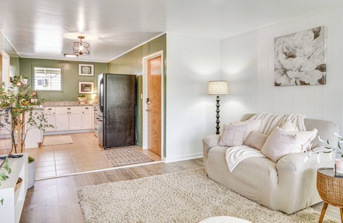 Hilo Apartamento | Hilo Apartment w/ Lanai - 2 Mi to Beaches!