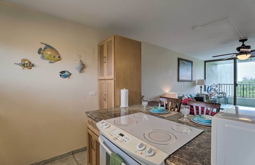 Hilo Apartamento | Hilo Condo w/ Pool Steps From Carlsmith Beach Park